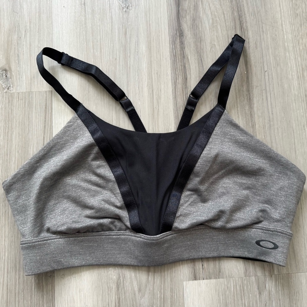 Oakley Women's Sports Bra
